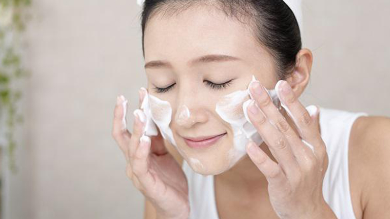 Chăm sóc da sau Ultherapy Prime-Làm sạch da nhẹ nhàng