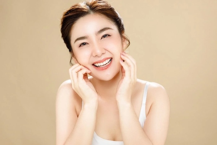 căng chỉ da mặt