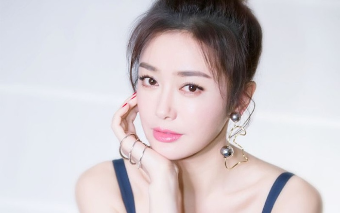 Căng chỉ vàng collagen