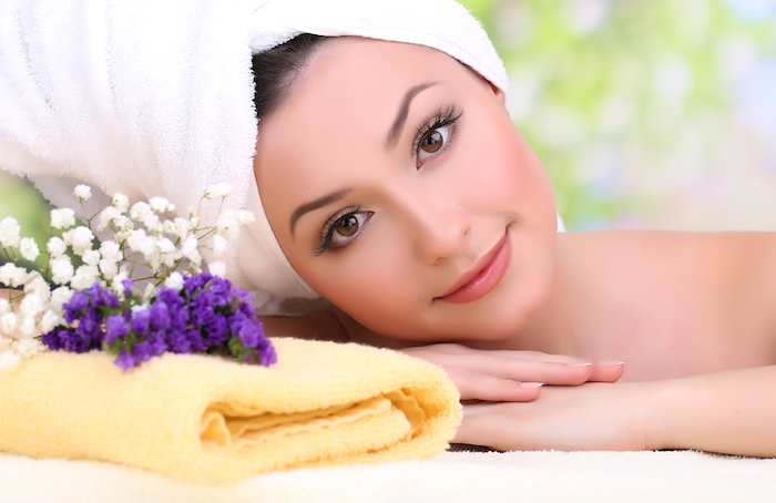 có nên căng da mặt bằng chỉ vàng