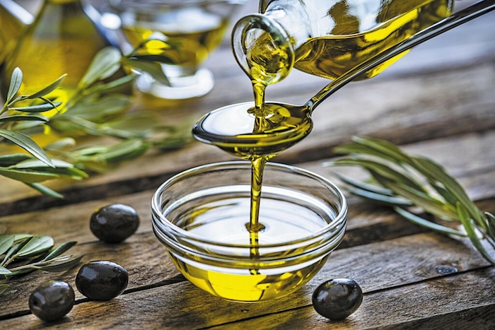 Dầu oliu làm hồng vùng kín