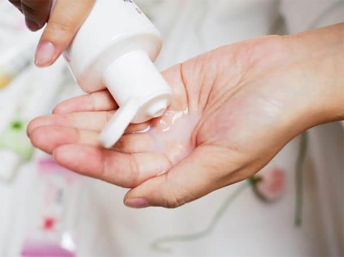 Nước rửa làm hồng vùng kín