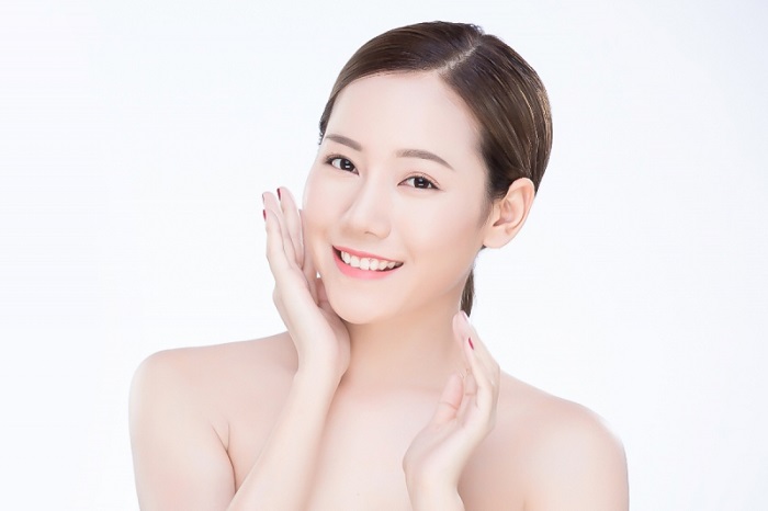 review căng da mặt bằng chỉ collagen