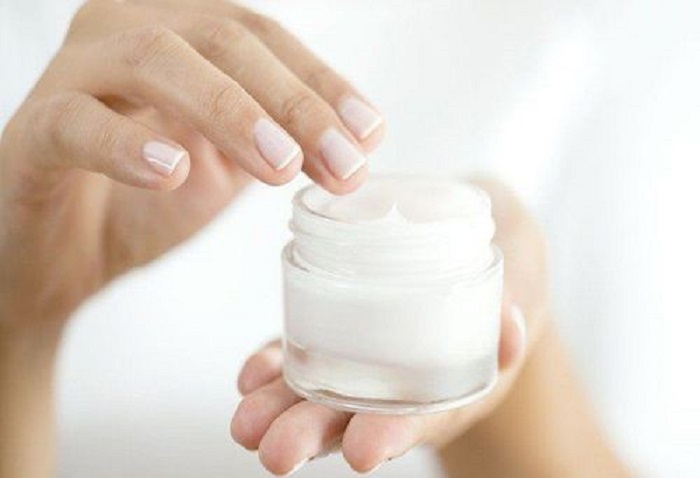 Cách sử dụng kem xóa nếp nhăn