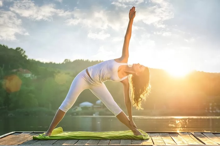 Cách tập yoga trẻ hóa làn da