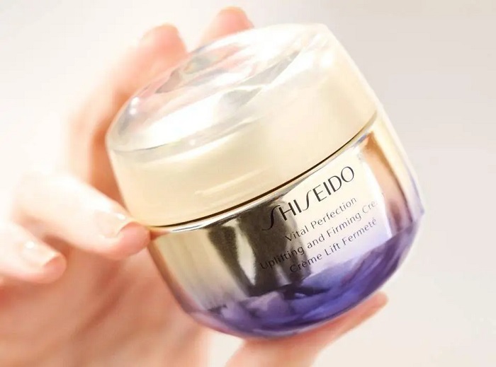 Kem nâng cơ mặt shiseido