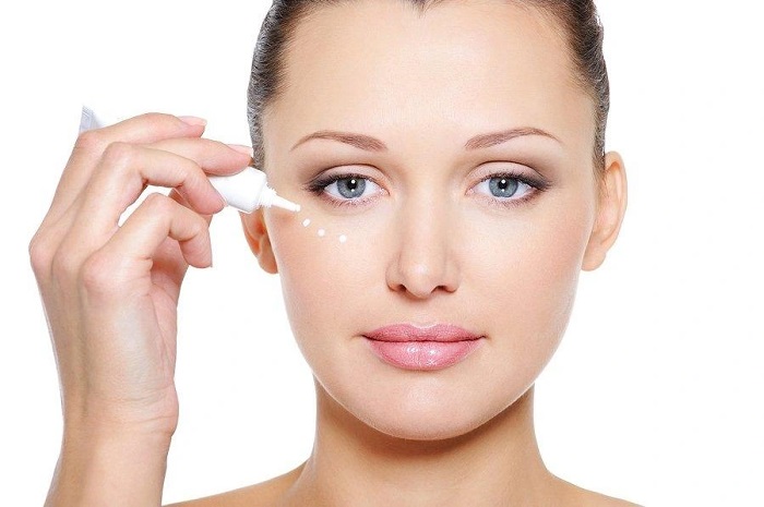 Kem trị quầng thâm và nếp nhăn ở mắt