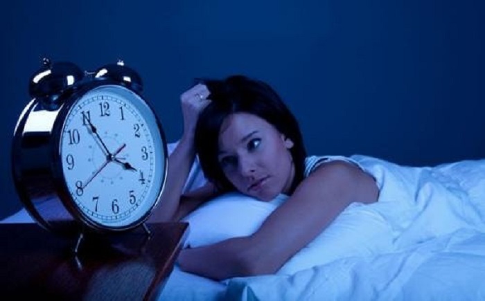 Nếp nhăn dưới mắt khi cười