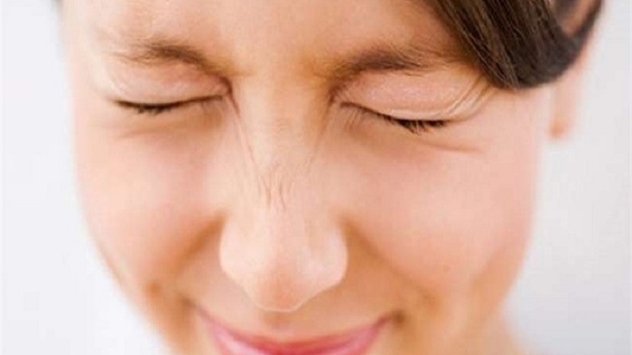 Nhăn mũi là gì Nhăn mũi là gì