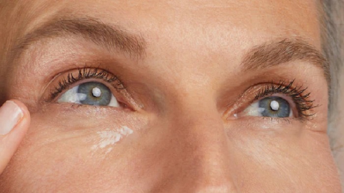 Tiêm botox xóa nhăn mắt Tiêm botox xóa nhăn mắt