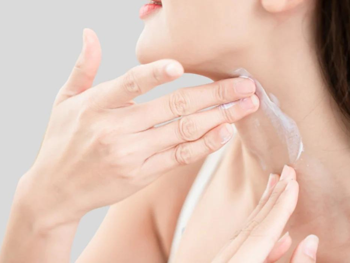 Xóa nếp nhăn ở cổ Xóa nếp nhăn ở cổ