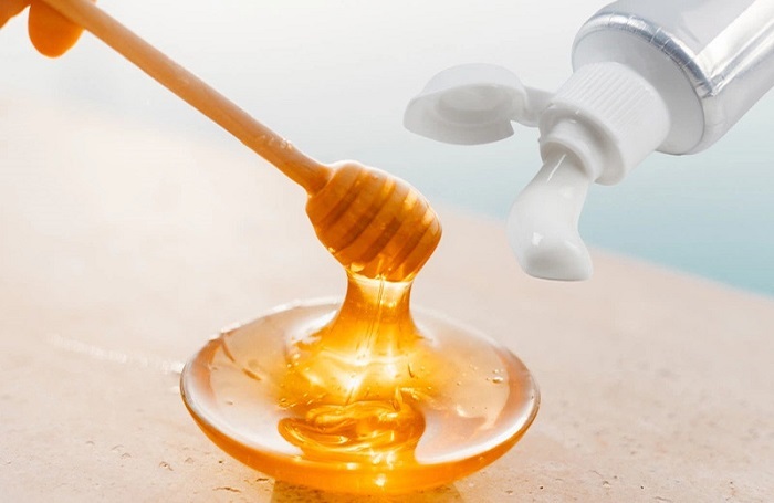 Cách trị nám bằng mật ong và kem đánh răng Cách trị nám bằng mật ong và kem đánh răng