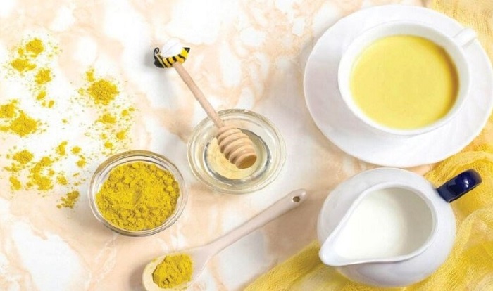 Mặt nạ trị nám bằng tinh bột nghệ