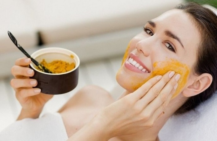 Tinh bột nghệ trị nám