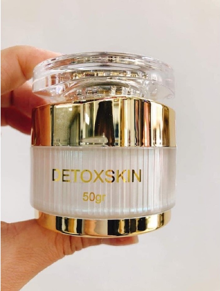 kem trị nám detox skin