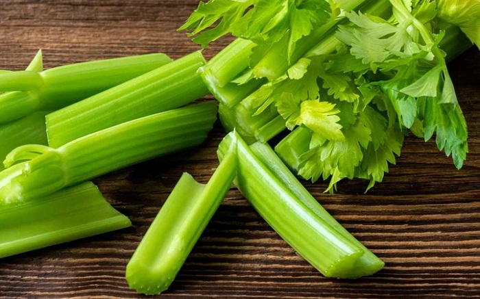 Cần tây có trị nám được không