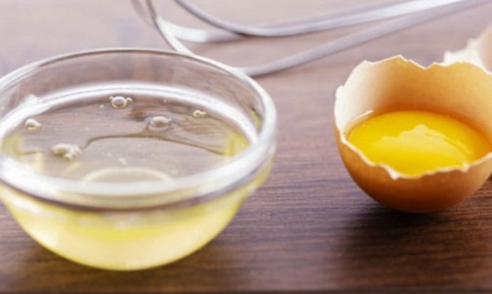 Trị nám bằng lòng trắng trứng gà và cồn