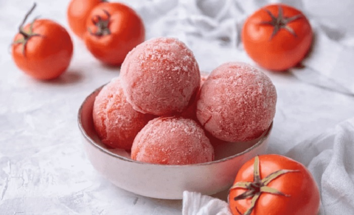 Trị nám bằng cà chua đông đá Trị nám bằng cà chua đông đá